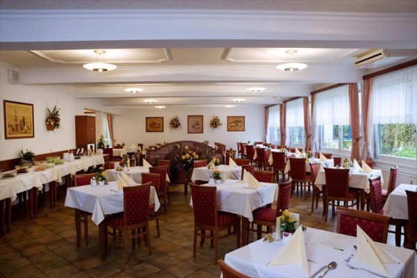 zur_klause_bad_hall_850051545_100322_34480_16.JPG